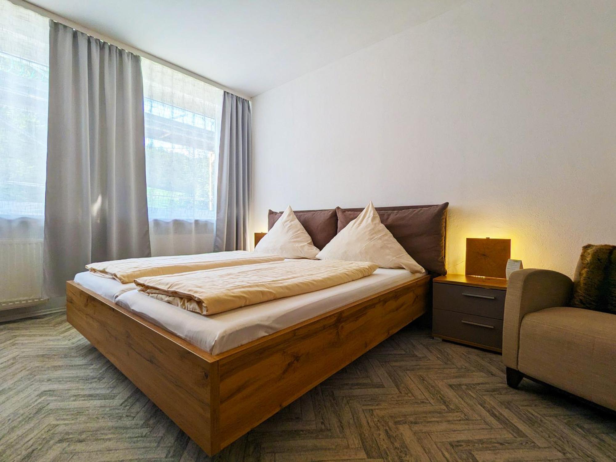 Hotel Berghof Wasserkuppe & Gaestehaus Fuldaquelle غيرسفلد الغرفة الصورة