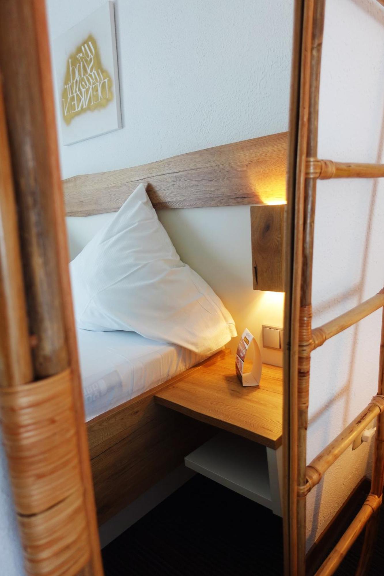 Hotel Berghof Wasserkuppe & Gaestehaus Fuldaquelle غيرسفلد الغرفة الصورة