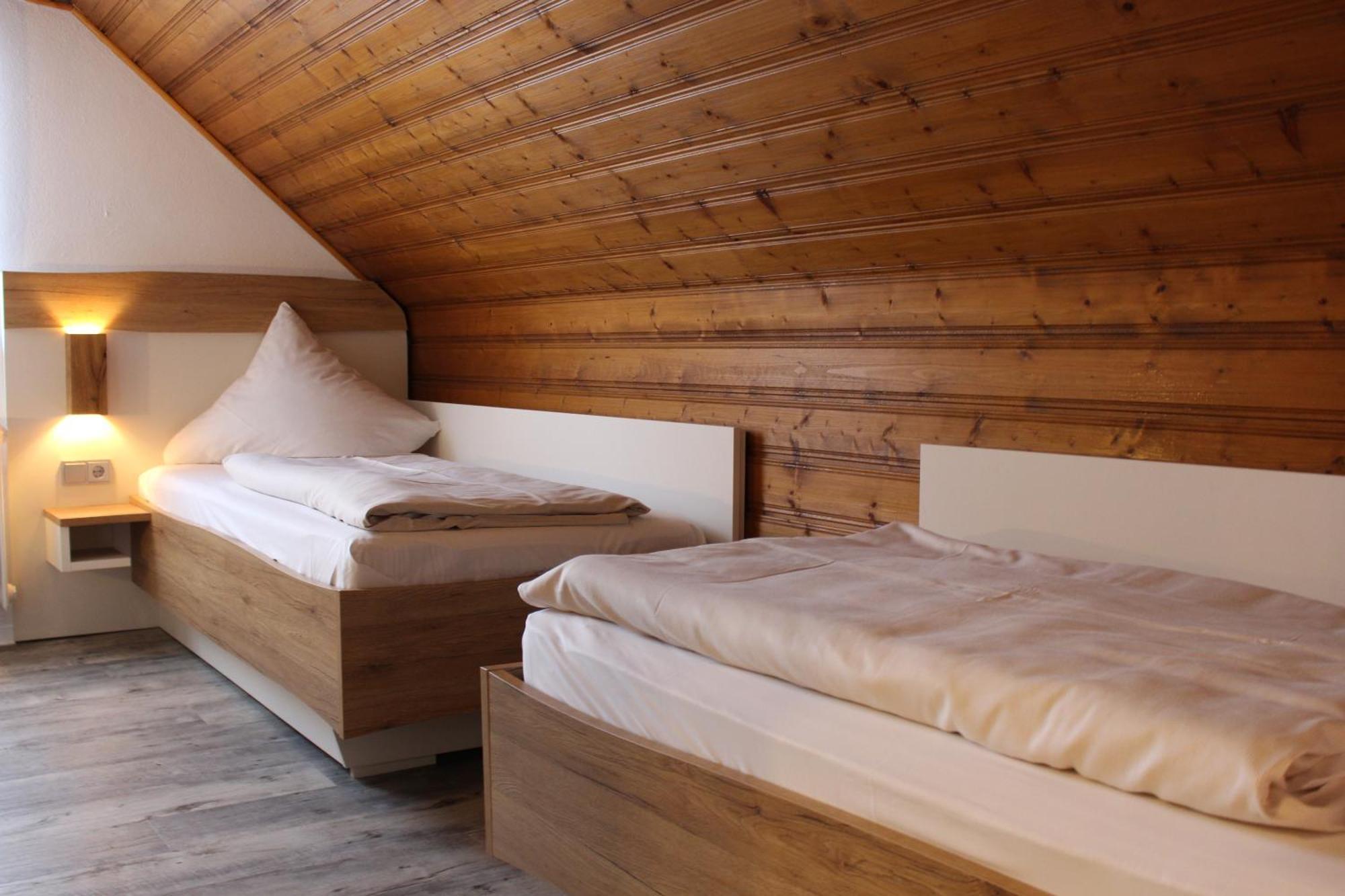 Hotel Berghof Wasserkuppe & Gaestehaus Fuldaquelle غيرسفلد المظهر الخارجي الصورة